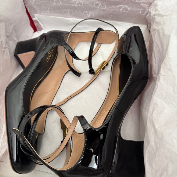 Valentino VLogo Tan-Go 60 Patent Pump - Picture 2 of 7